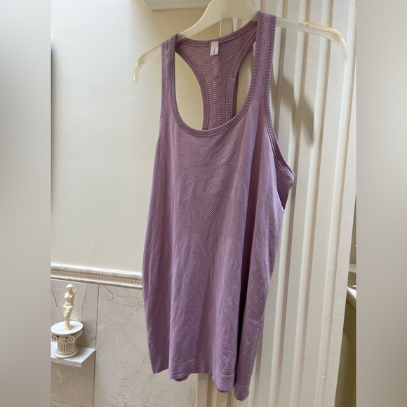 Lululemon lilac tank size 6 - Picture 2 of 5